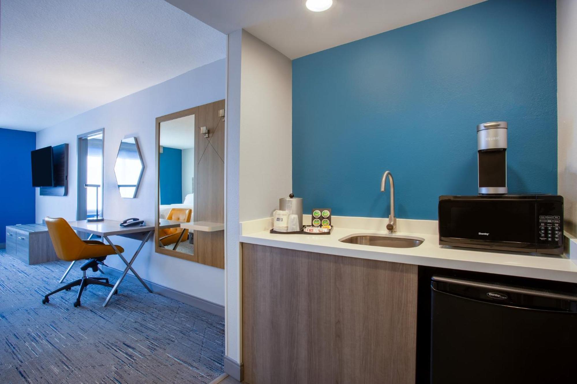 Holiday Inn Express & Suites Bradenton East-Lakewood Ranch By Ihg Exterior foto
